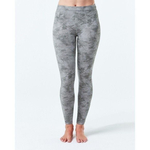 SPANX Jean-ish Ankle Camo Leggings - Picture 2 of 14